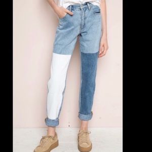 Brandy Melville Blue and White Boyfriend Jeans